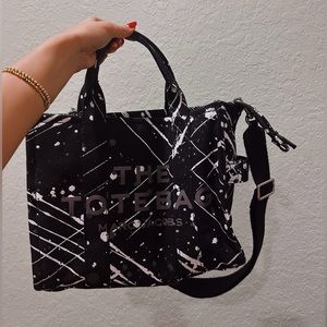 The Tote Bag (Marc Jacobs)
